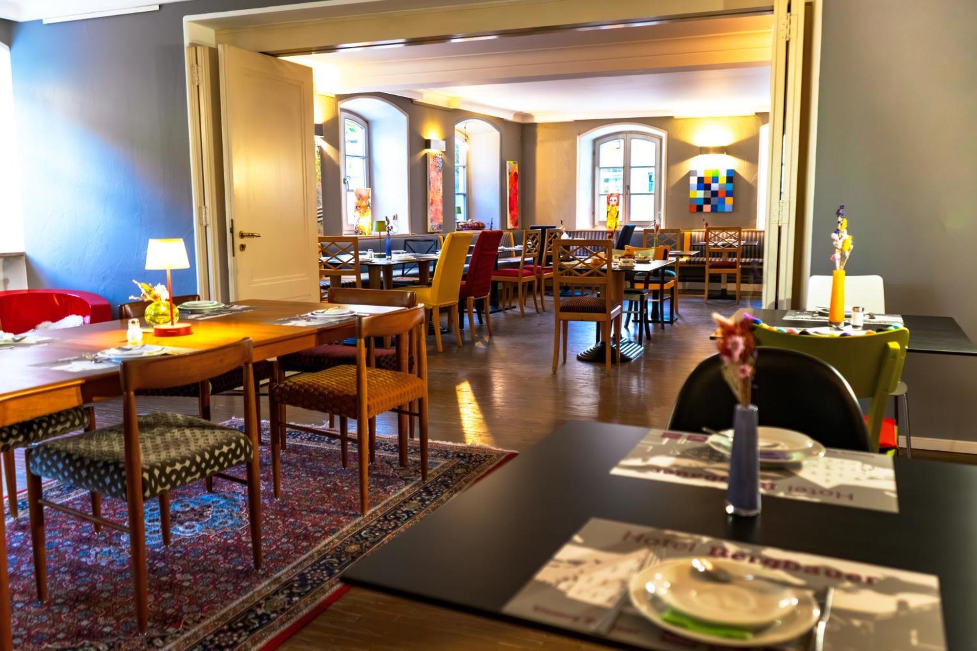 Hotel Bergbauer Mit Late-Self-Check-In Нойбург-ан-дер-Донау Экстерьер фото